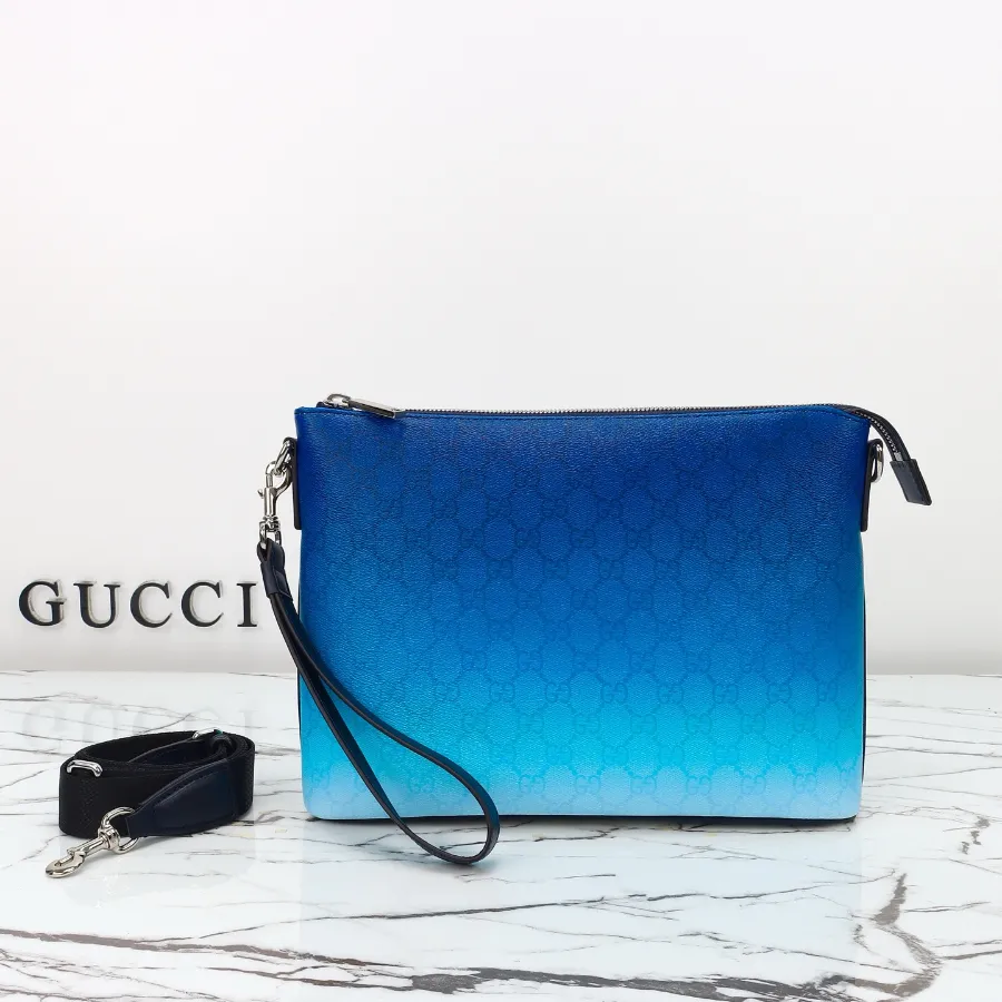 GUCCI 크로마 미디움 파우치 그라디언트 블루 #835692.JPG