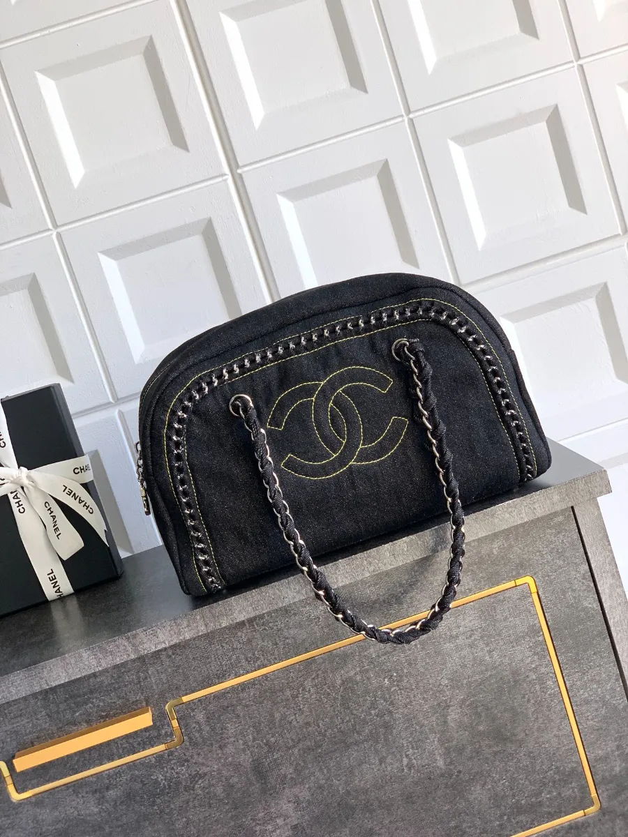 chanel_denim_bostonbag_2240000601656_front.jpg