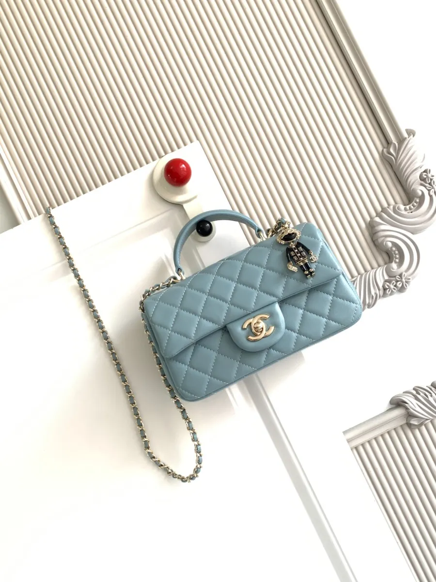 chanel_latest_mini_grained_lambskin_20bag_as2431_detail_01.jpg
