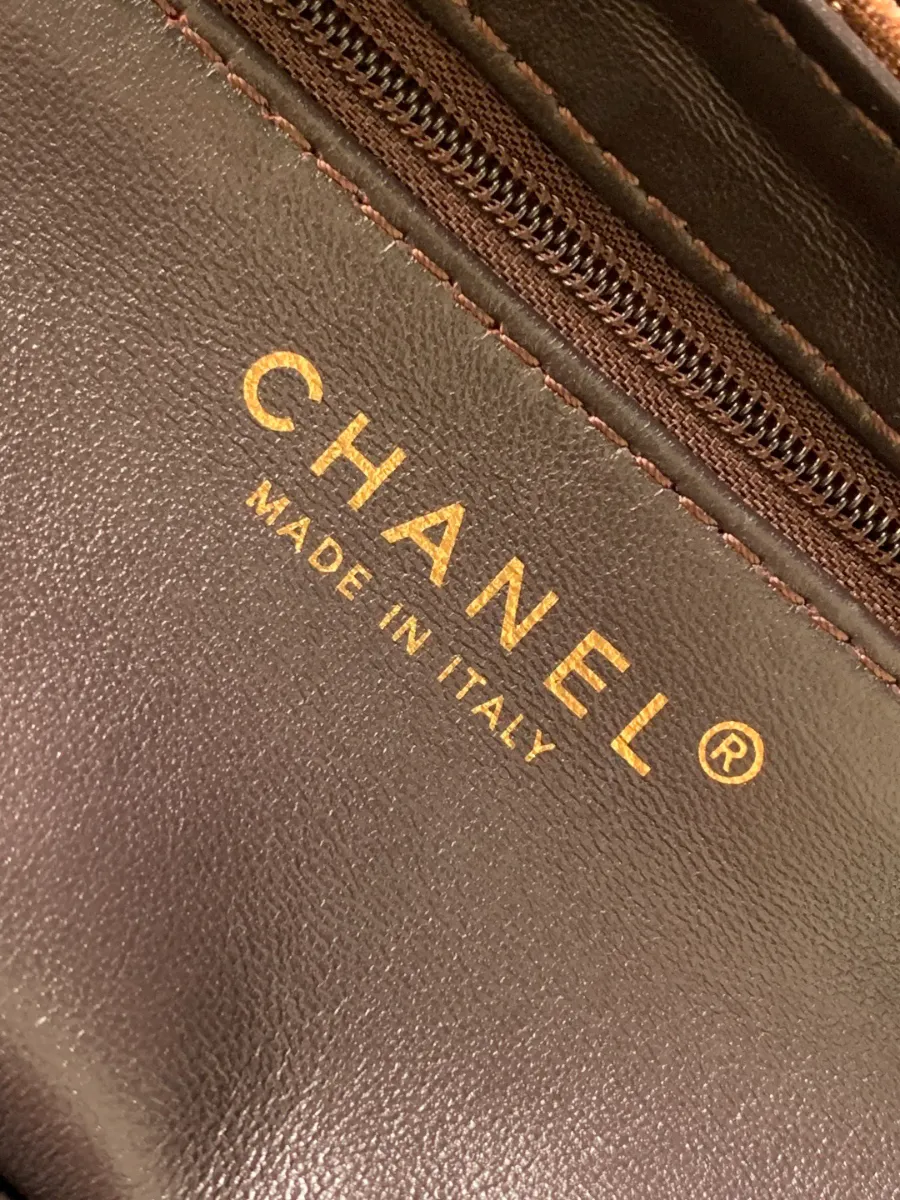 chanel_silkeubelbes_kellybag_as4416_detail_04.jpg