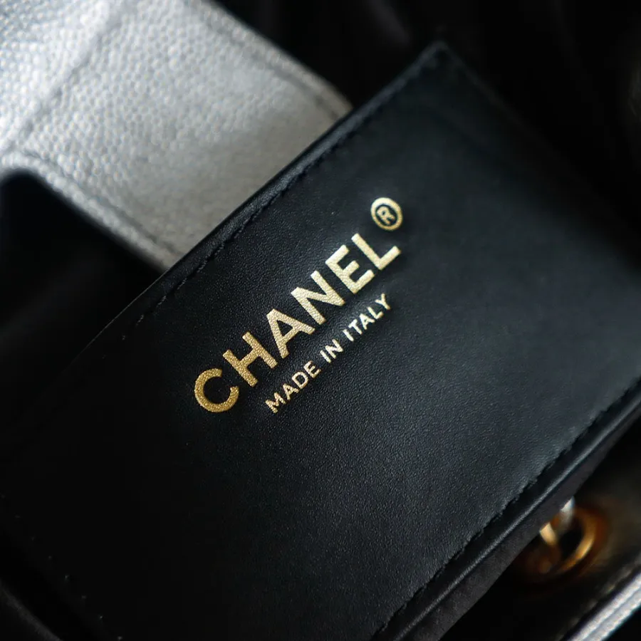 chanel_25b_double_shoulder-bag_backpack_as5600_detail_04.jpg